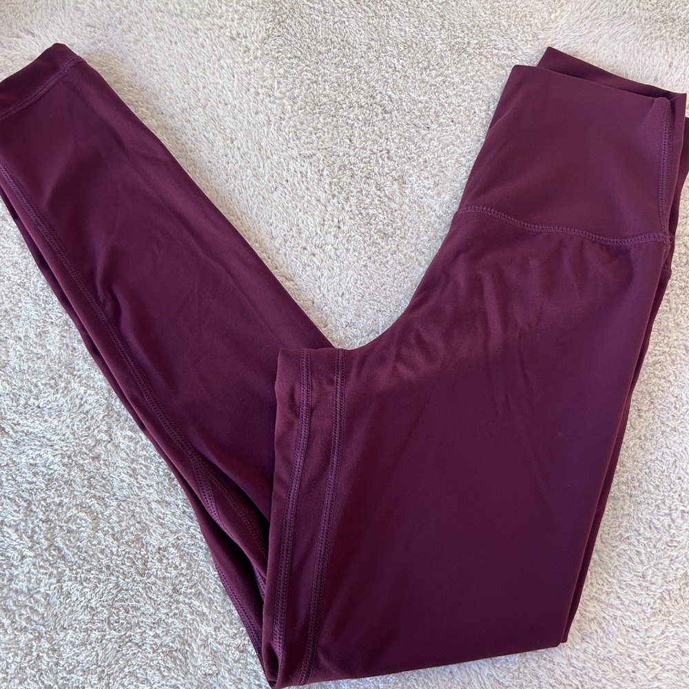 NVGTN Signature 2.0 Leggings size XS High Waisted Plum Workout Yoga Pants